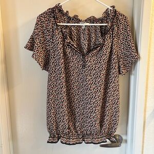 Max Studio Black and White Floral Blouse